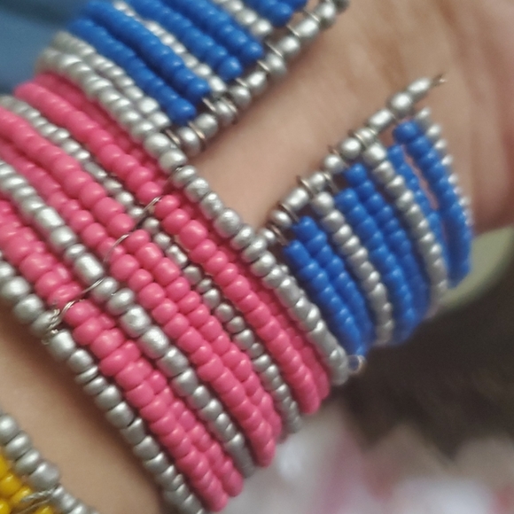Beaded and layered with a metallic touch bracelets - Picture 5 of 5